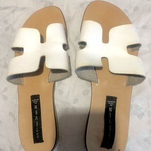 Steve Madden white slides size 7.5